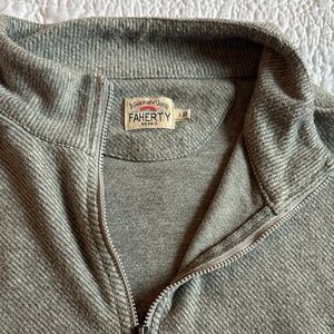 Faherty Men's Quarter Zip Sweater in Gray